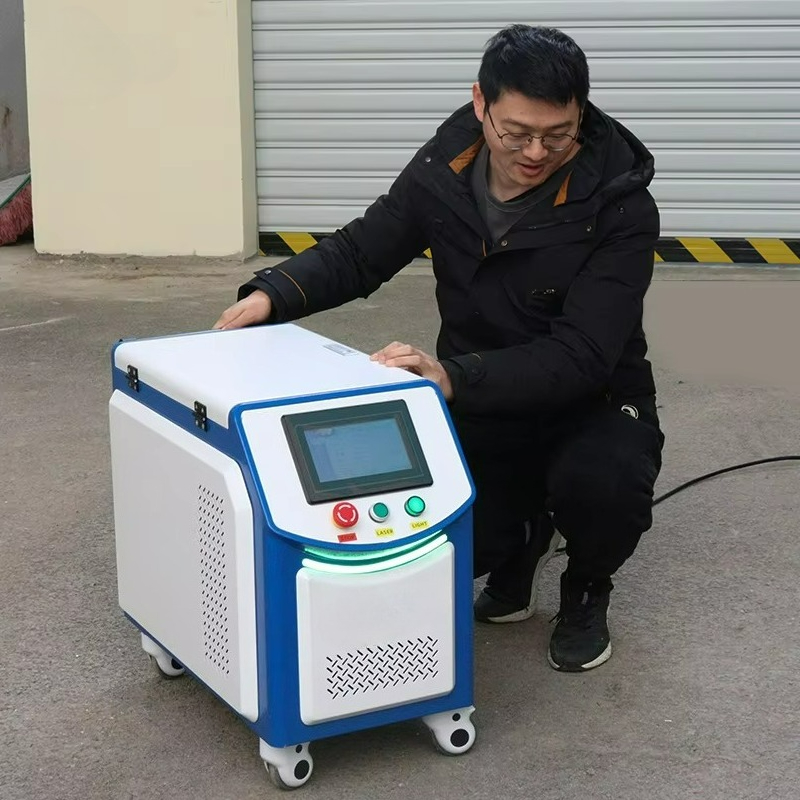 Industrial Laser Cleaning Equipment - Draagbare gepulseerde laserreinigingsapparatuur SWT 200W 300W