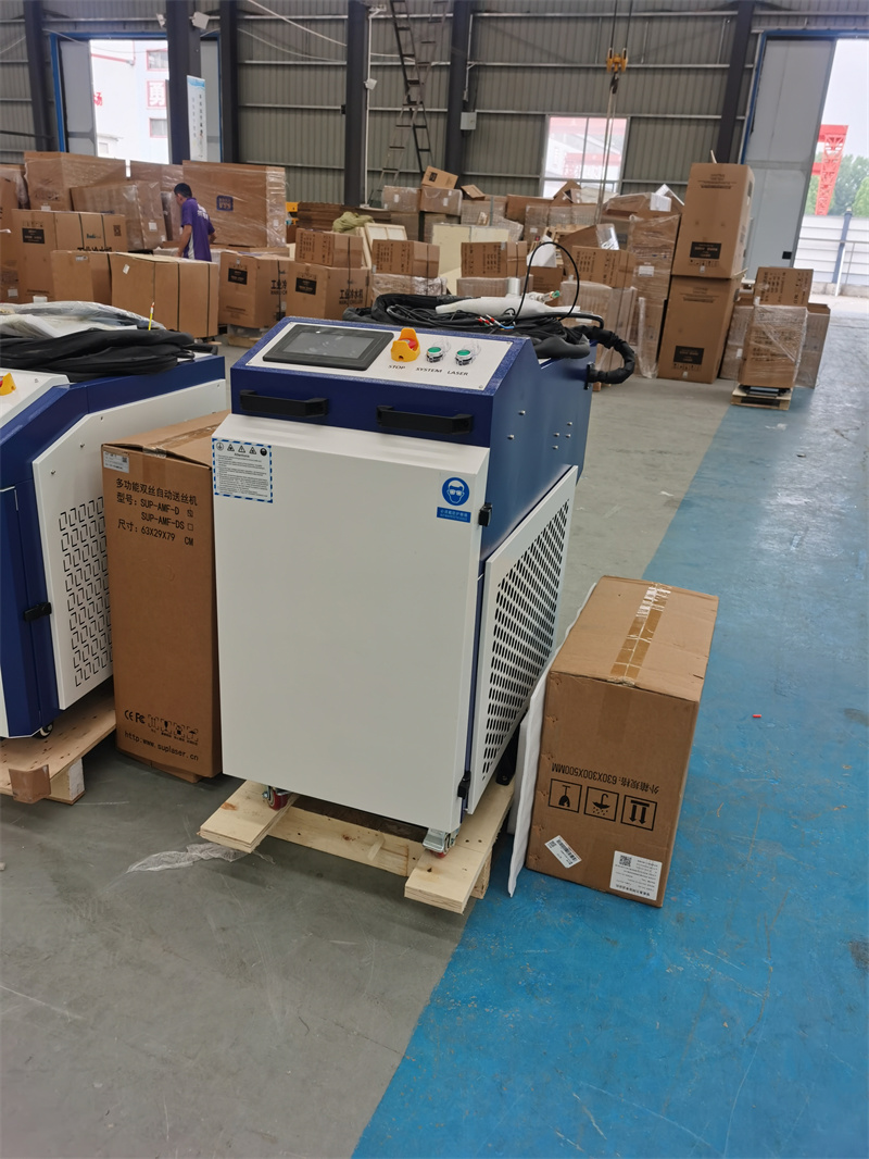 Industrial Laser Rust Remover - 6000W Hoge-Vermogen Continue Laser Reinigingsmachine voor